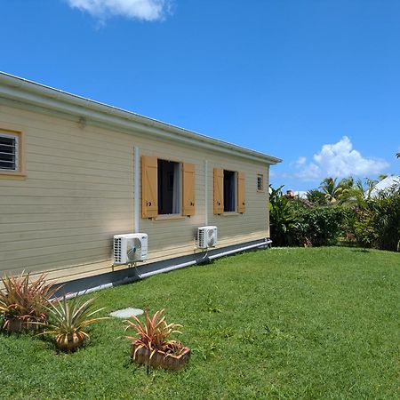 Charmante Villa Creole Climatisee, Jardin Tropical Et Piscine Prives Lamentin Kültér fotó